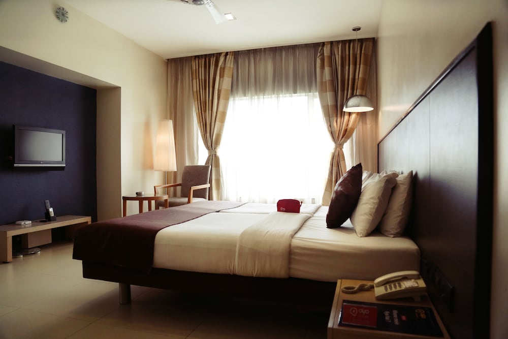 Фото Oyo 697 The Sirona Hotel