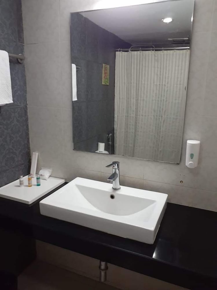 Фото Hotel MD's Continental