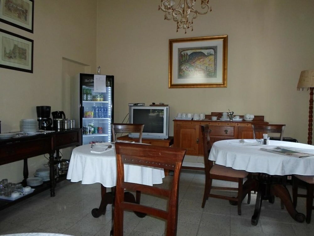 Фото Melville Turret Guesthouse