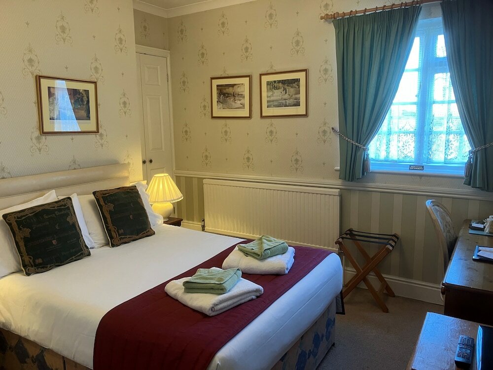 Фото Chapel House Restaurant with Rooms