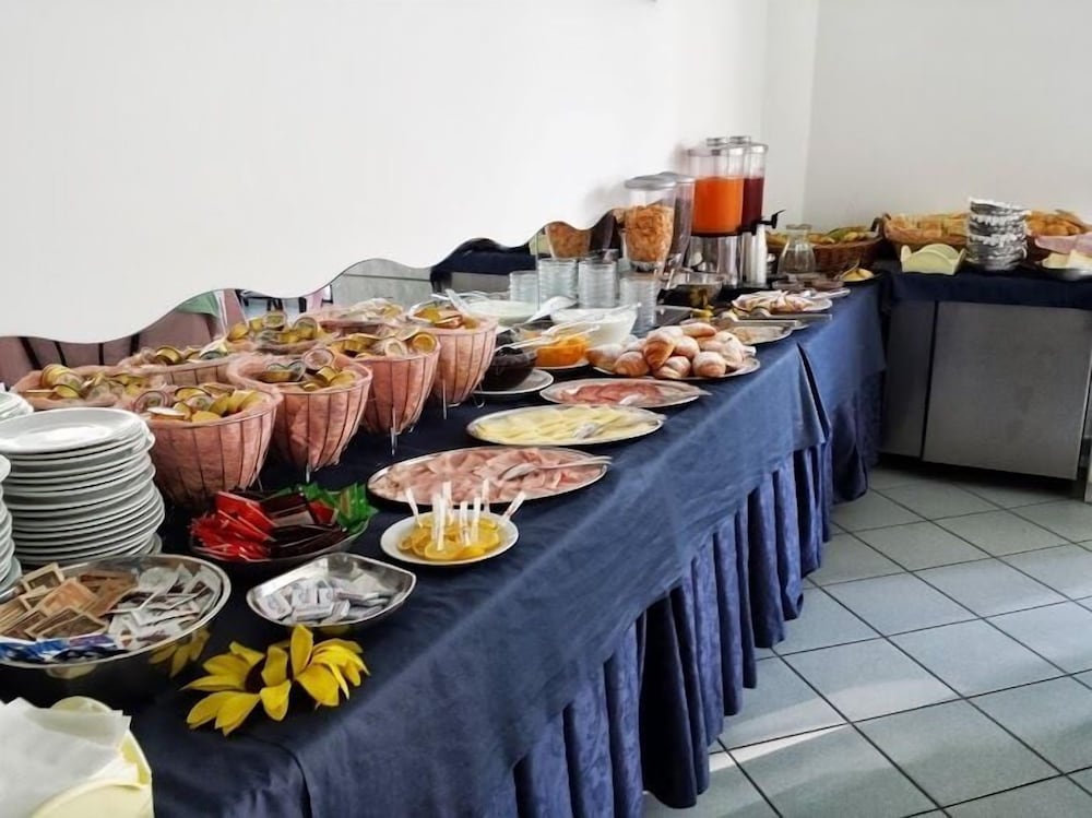 Фото Hotel Penny