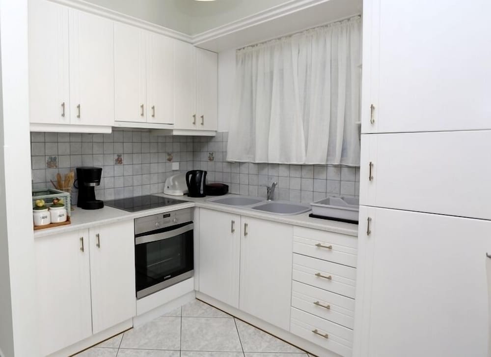 Фото Maria Plomari Apartments