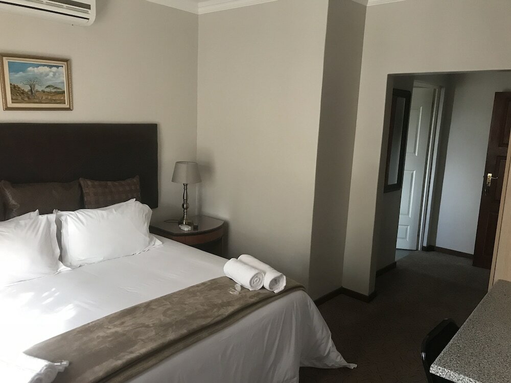 Фото Africa Footprints Guest House