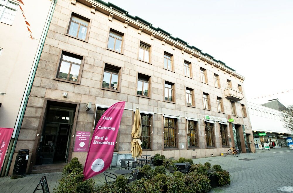 Фото отеля 2