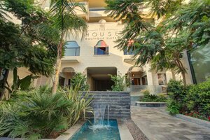 Гостиница The House Boutique Suites