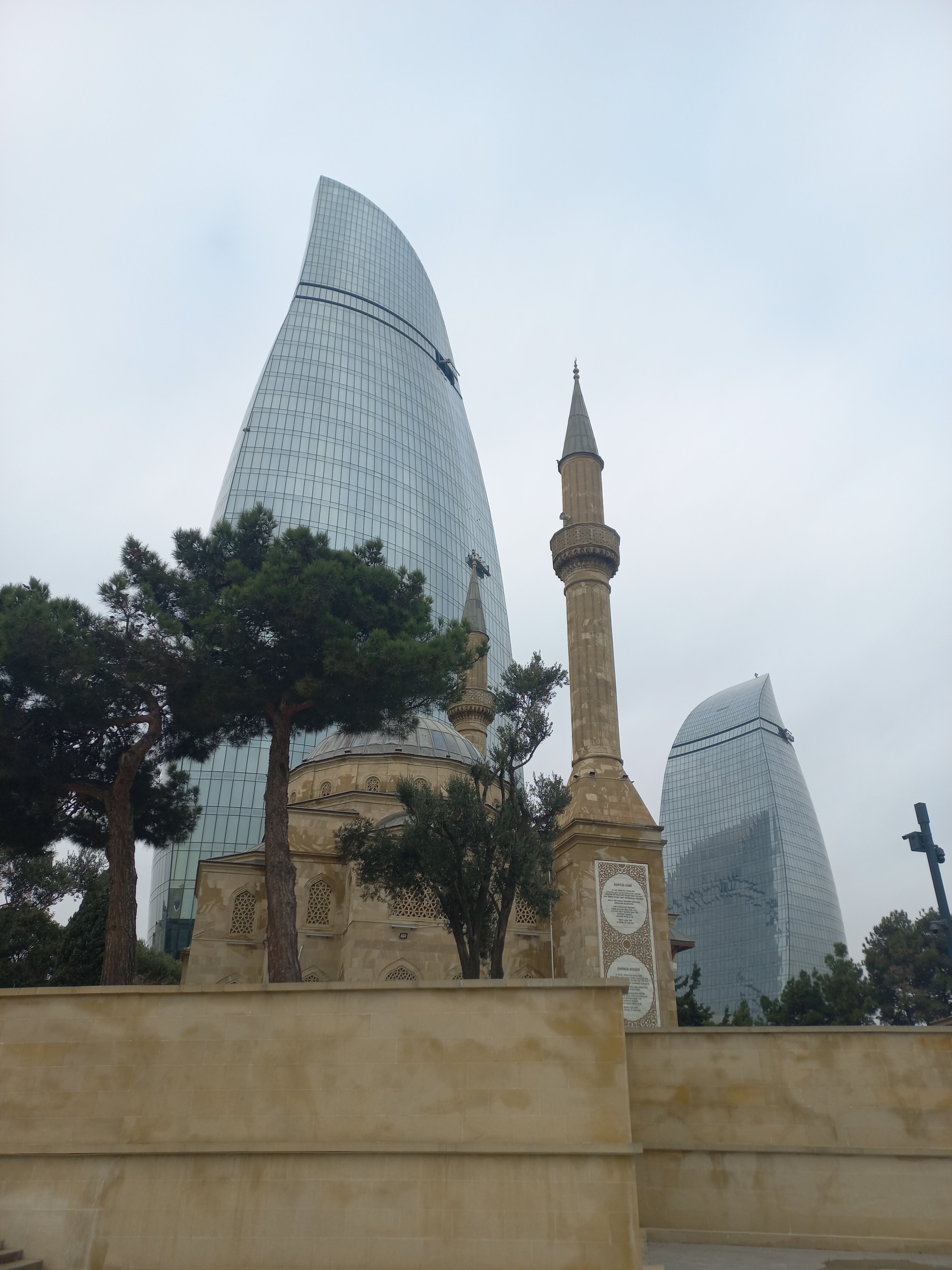 Фото Fairmont Baku Flame Towers