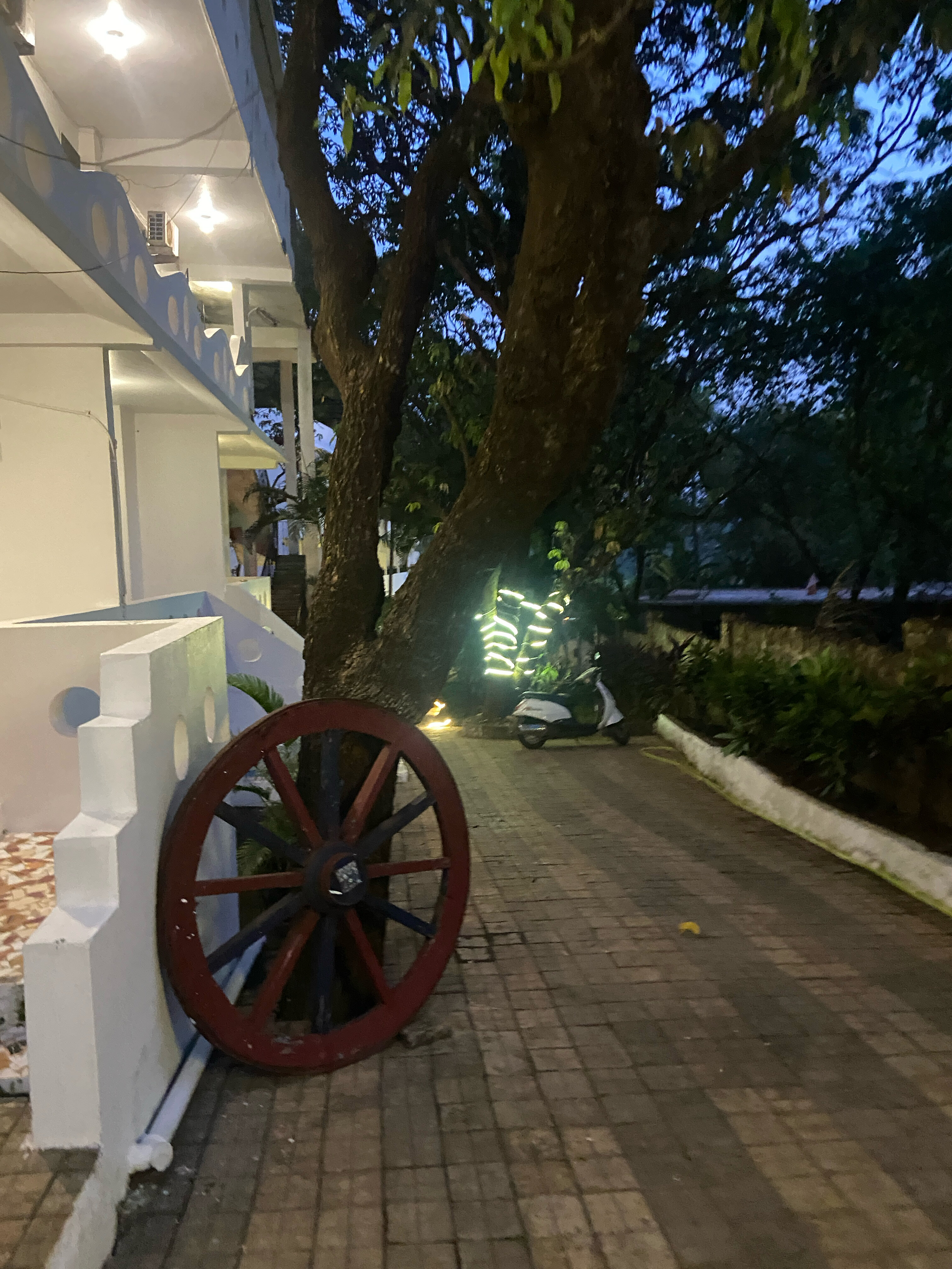 Фото отеля 2