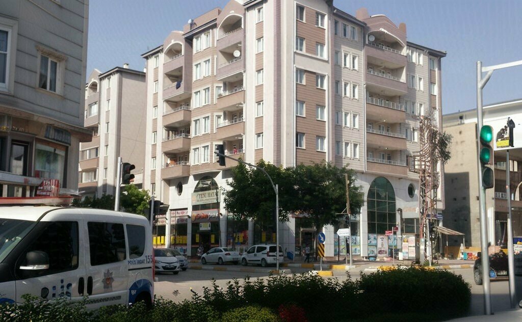 Grocery Gunpas, Van, photo