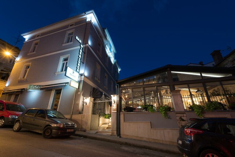 Гостиница Hotel Galija в Пуле