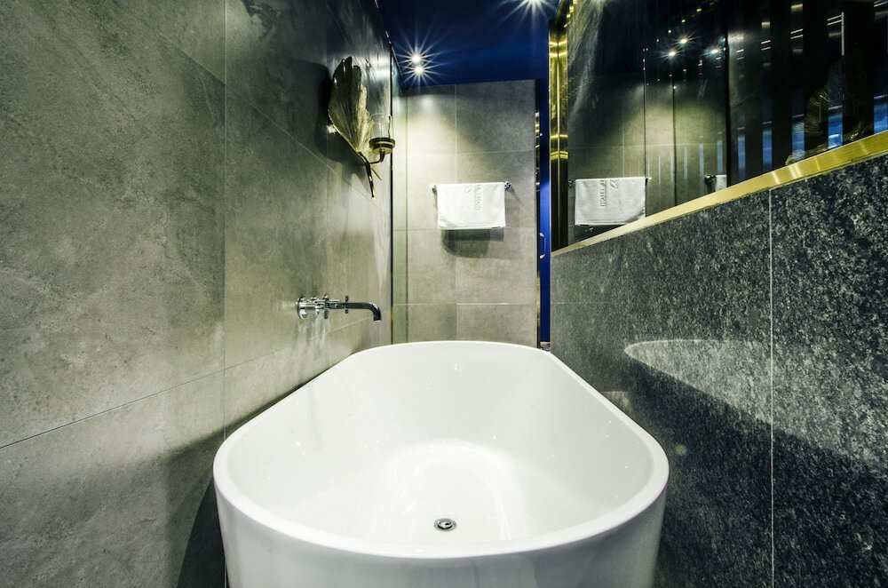 Фото Hotel the Castle Sincheon