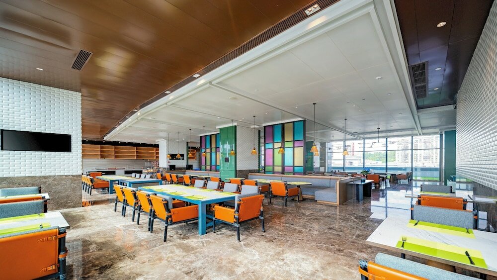 Фото Holiday Inn Zhuhai City Center, an Ihg Hotel