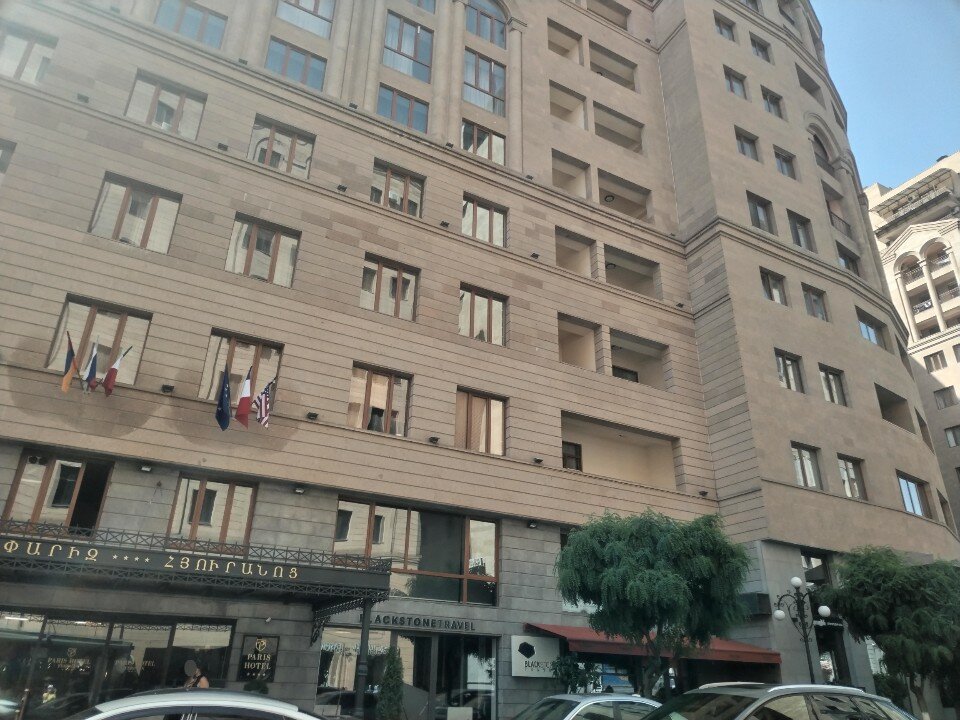 Фото Paris Hotel Yerevan
