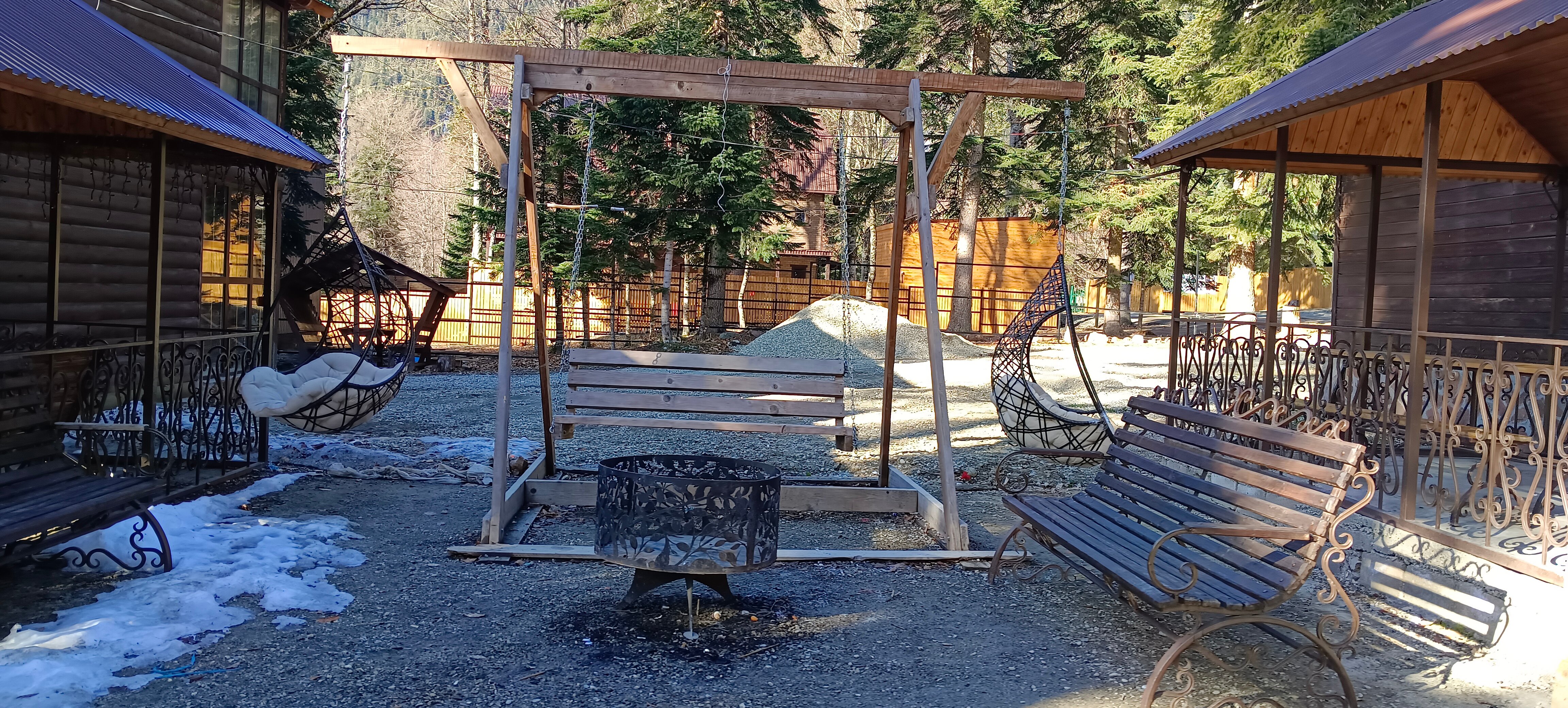 Фото Forest Yard