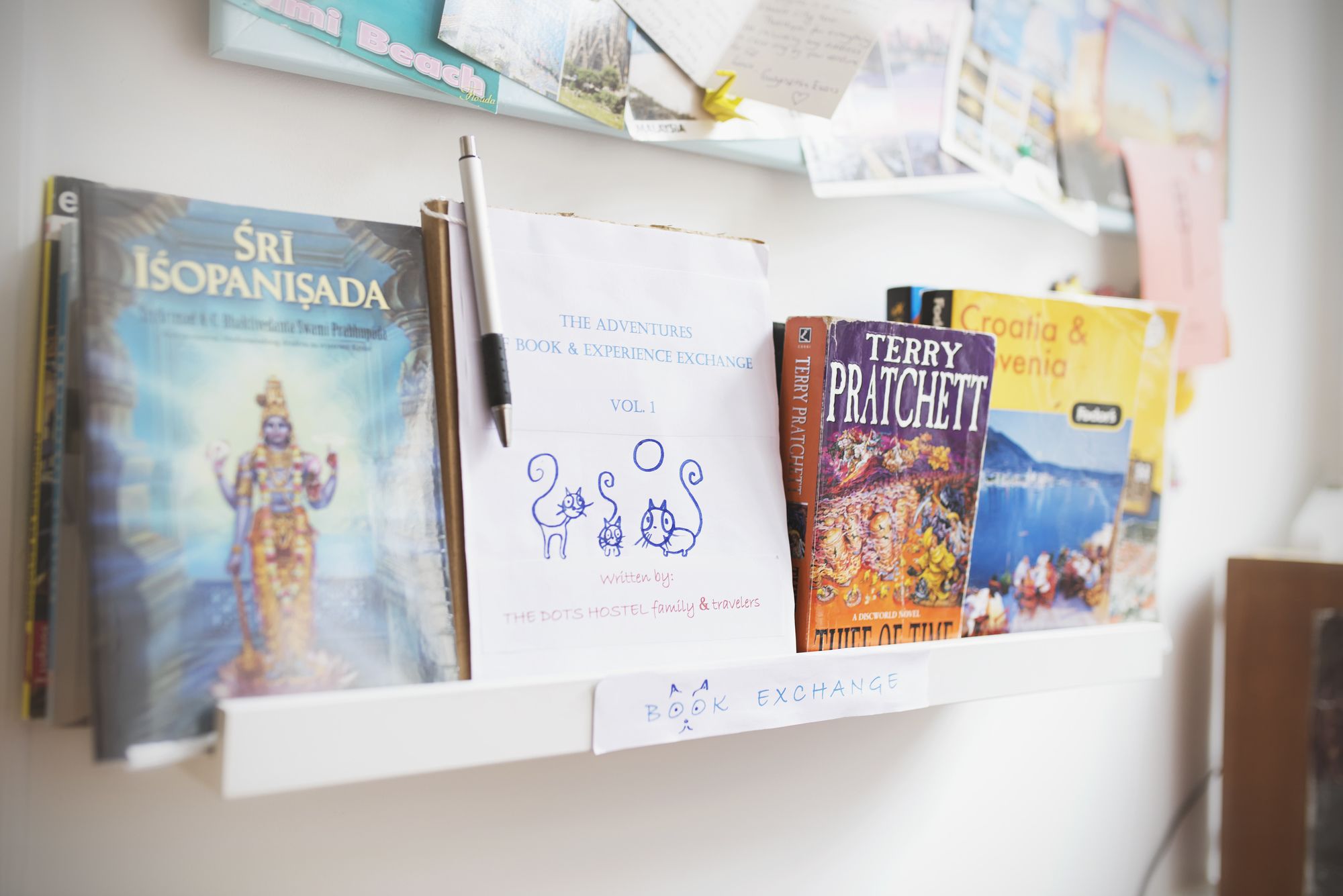 Фото The Dots Hostel