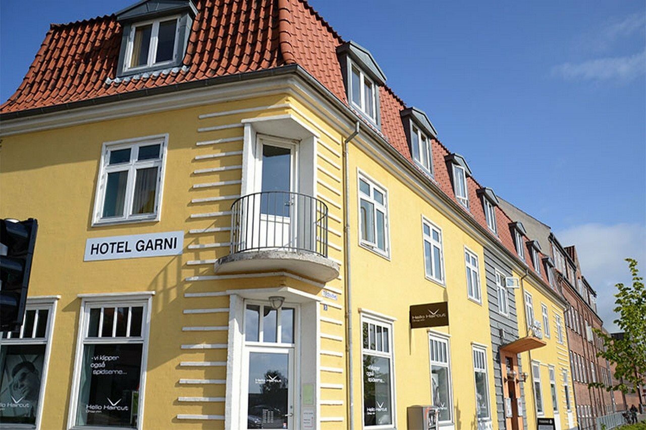 Фото отеля 1