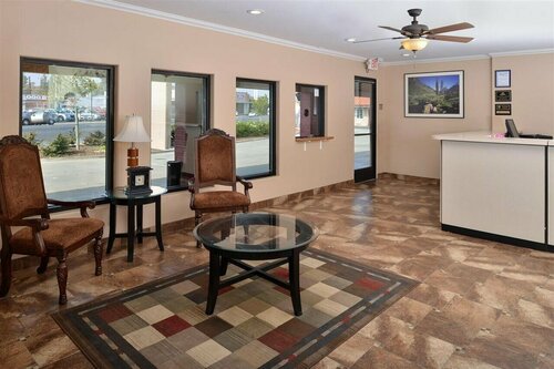 Гостиница Americas Best Value Inn Porterville