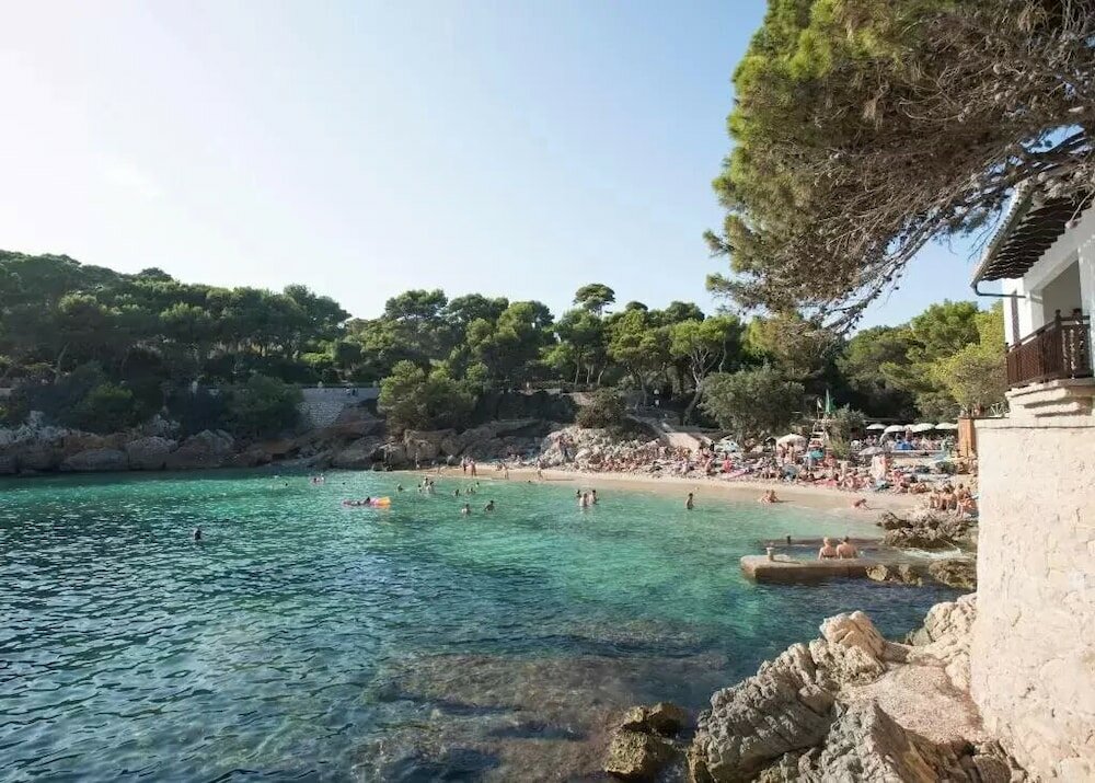 Фото Hostal Montesol