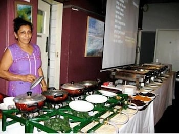 Фото Rising Sun Hotel