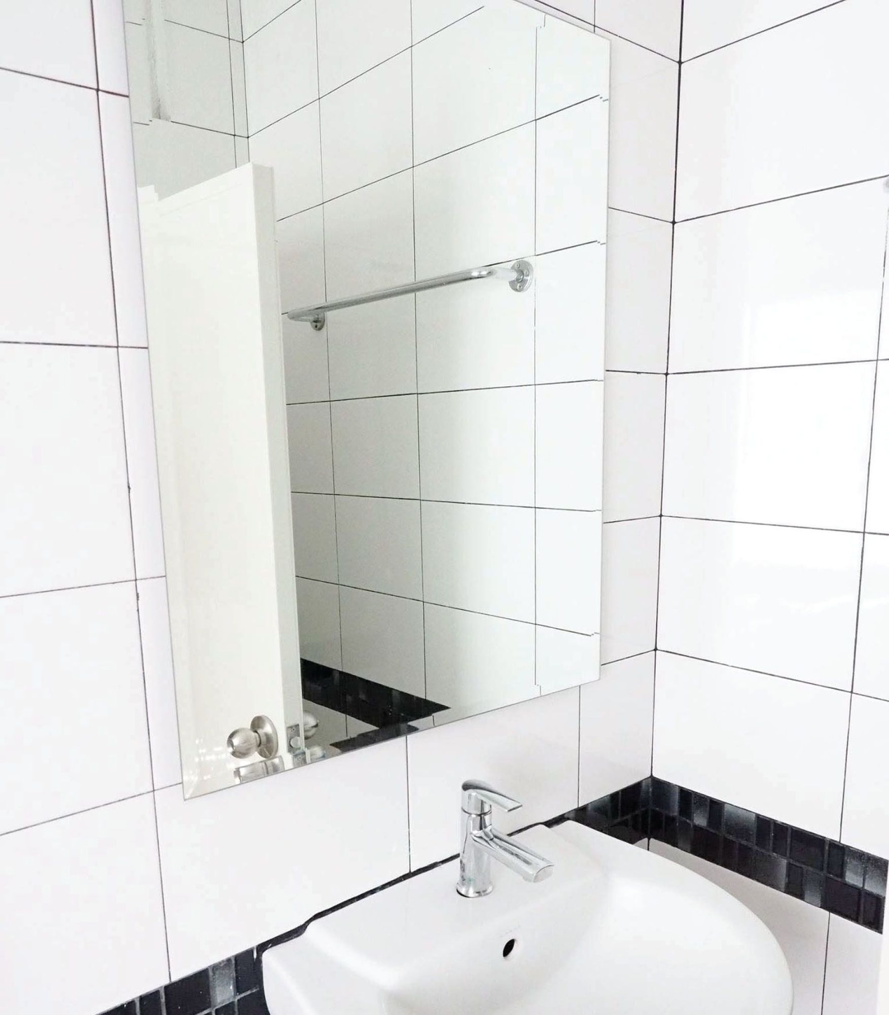 Фото The Color Express Hotel