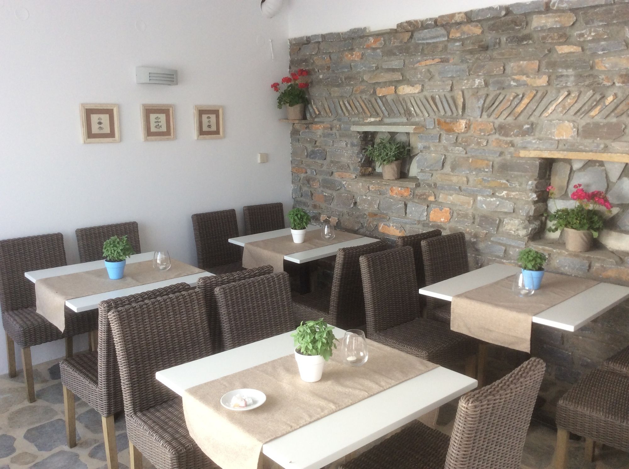 Фото Evi Evan Hotel