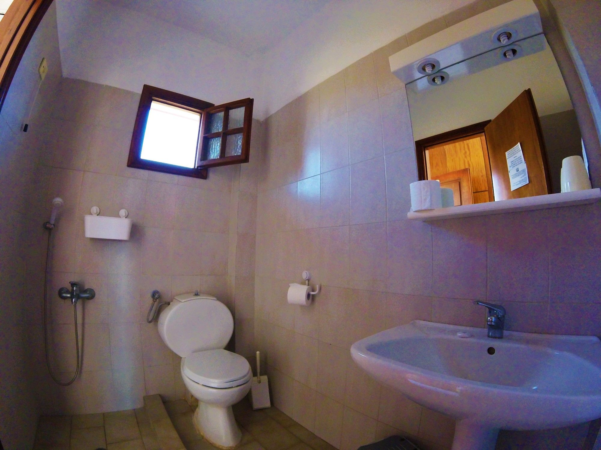 Фото Ermioni Hotel