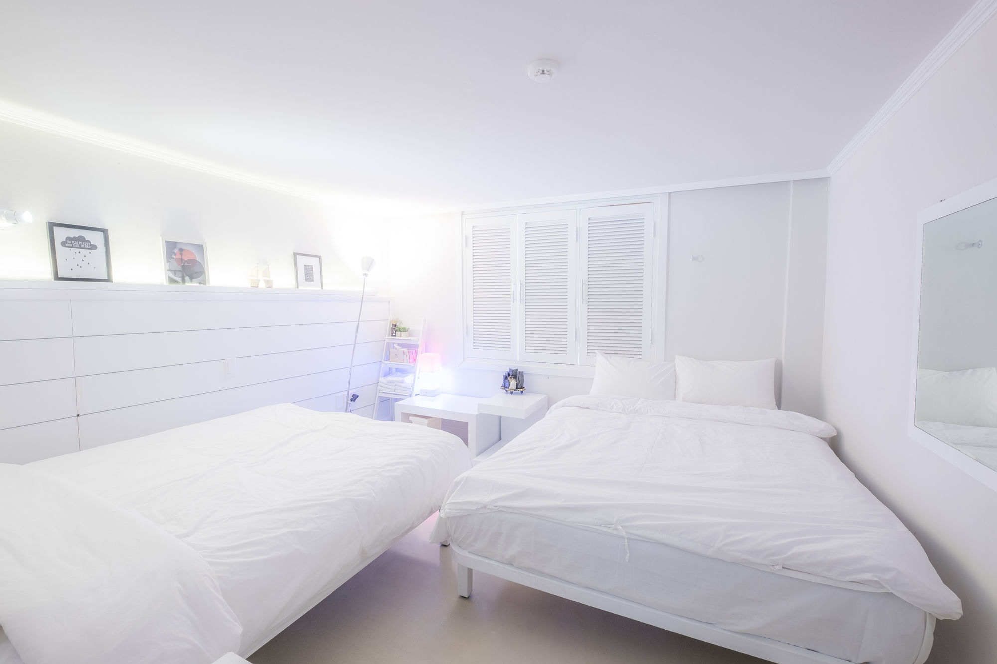 Фото Canvas Hostel - Black