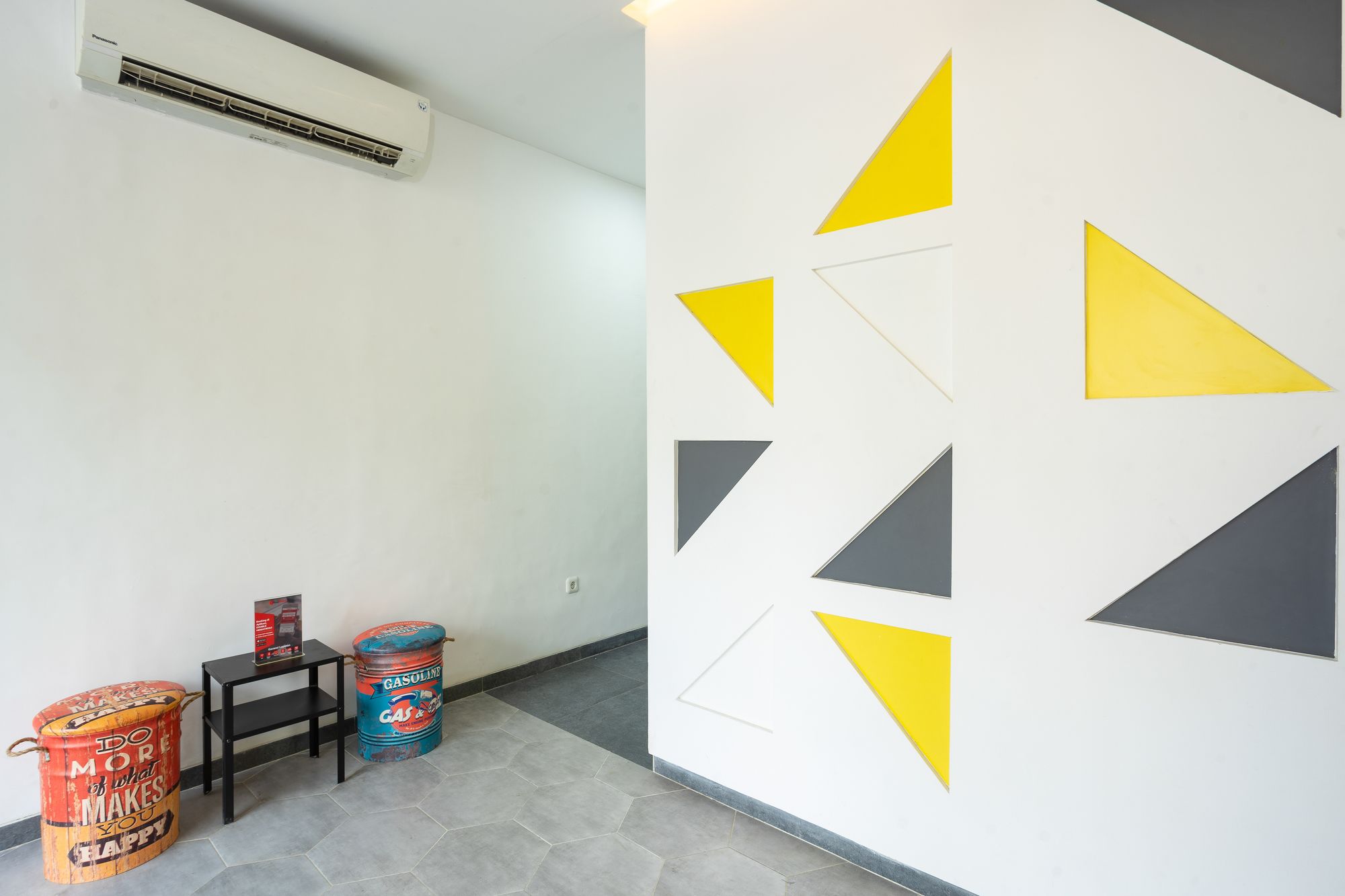 Фото RedDoorz Plus @ Danau Sunter Utara