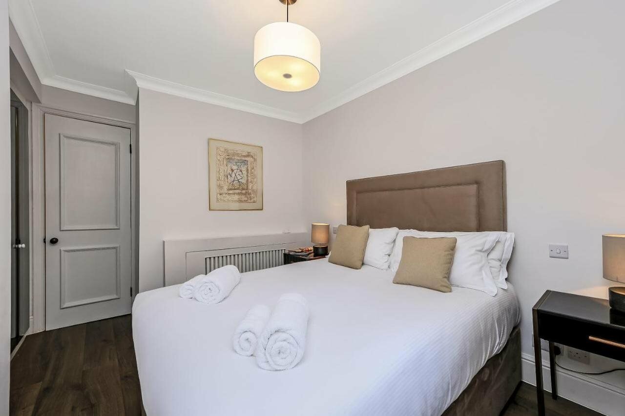 Фото 10 Curzon Street Apartments by Mansley