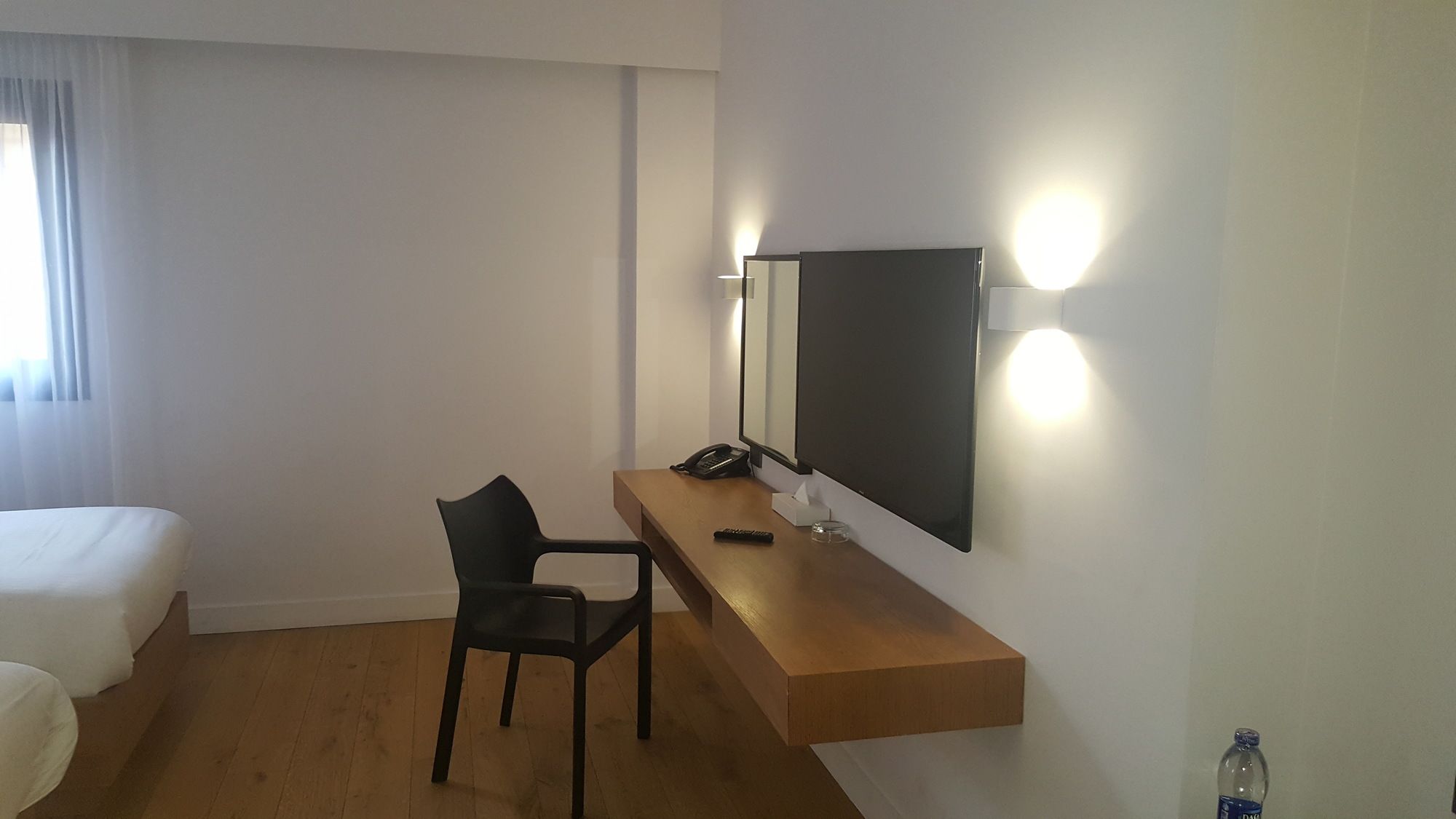 Фото New President Hotel