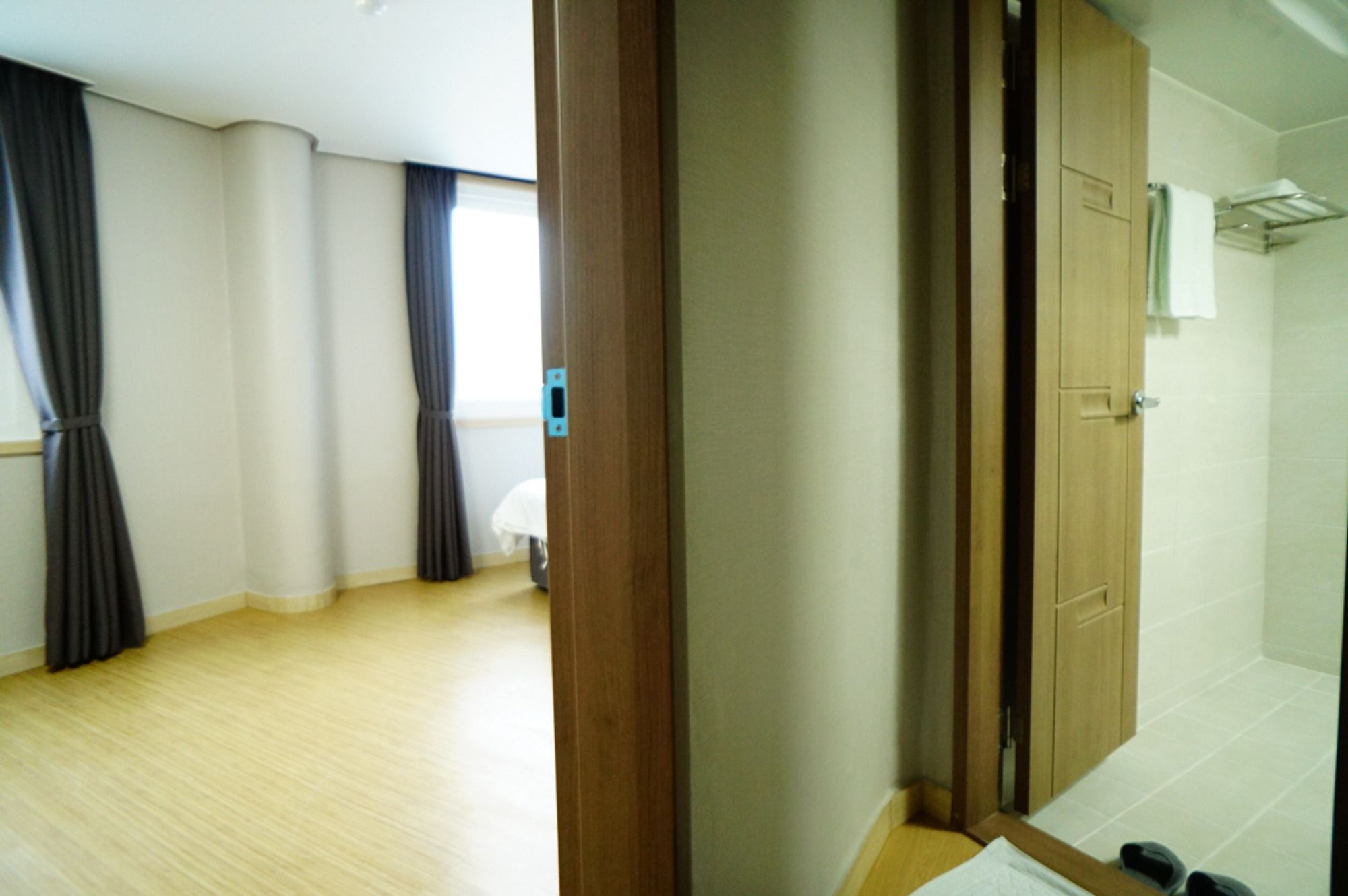 Фото Jeju Ora Stay Hotel