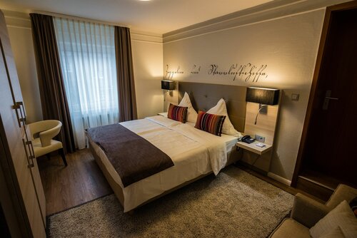 Гостиница Hotel Zum Zeppelin в Гамбурге