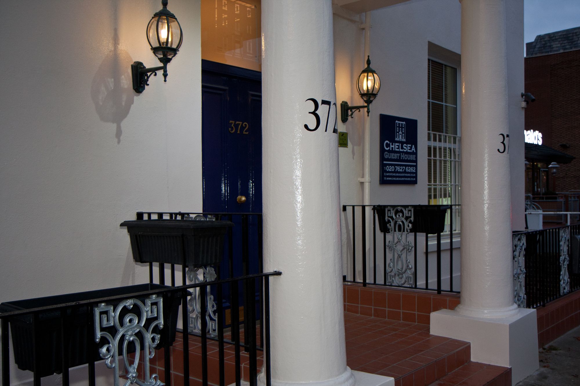 Фото Chelsea Guest House