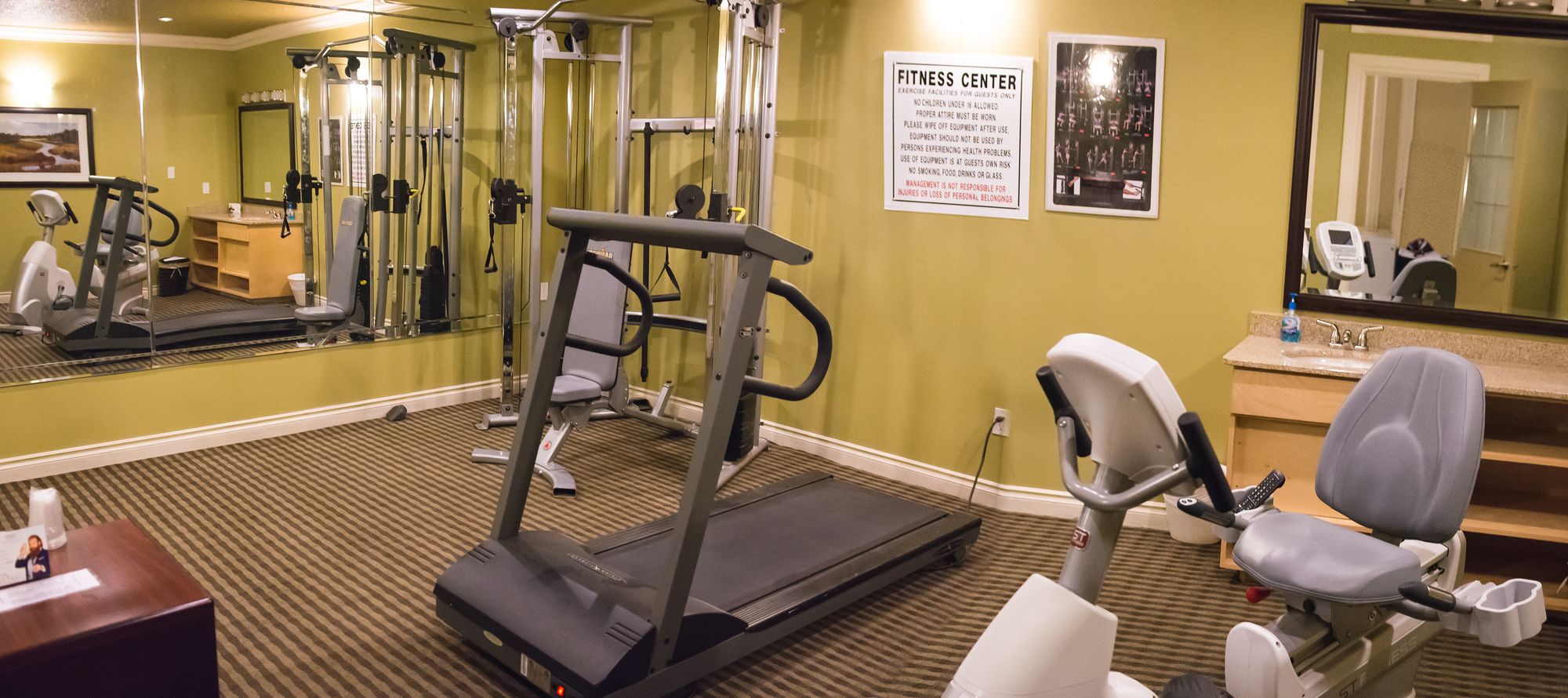 Фото Days Inn by Wyndham High Level