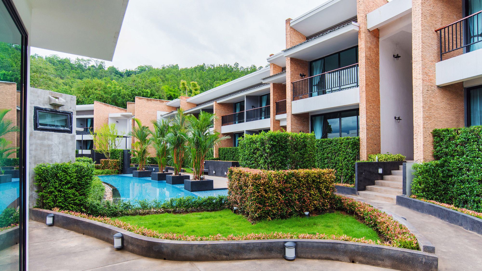 Фото B2 Mae Hong Son Premier Hotel