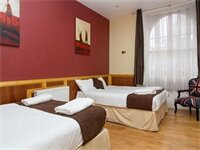 Фото The Excelsior Hotel