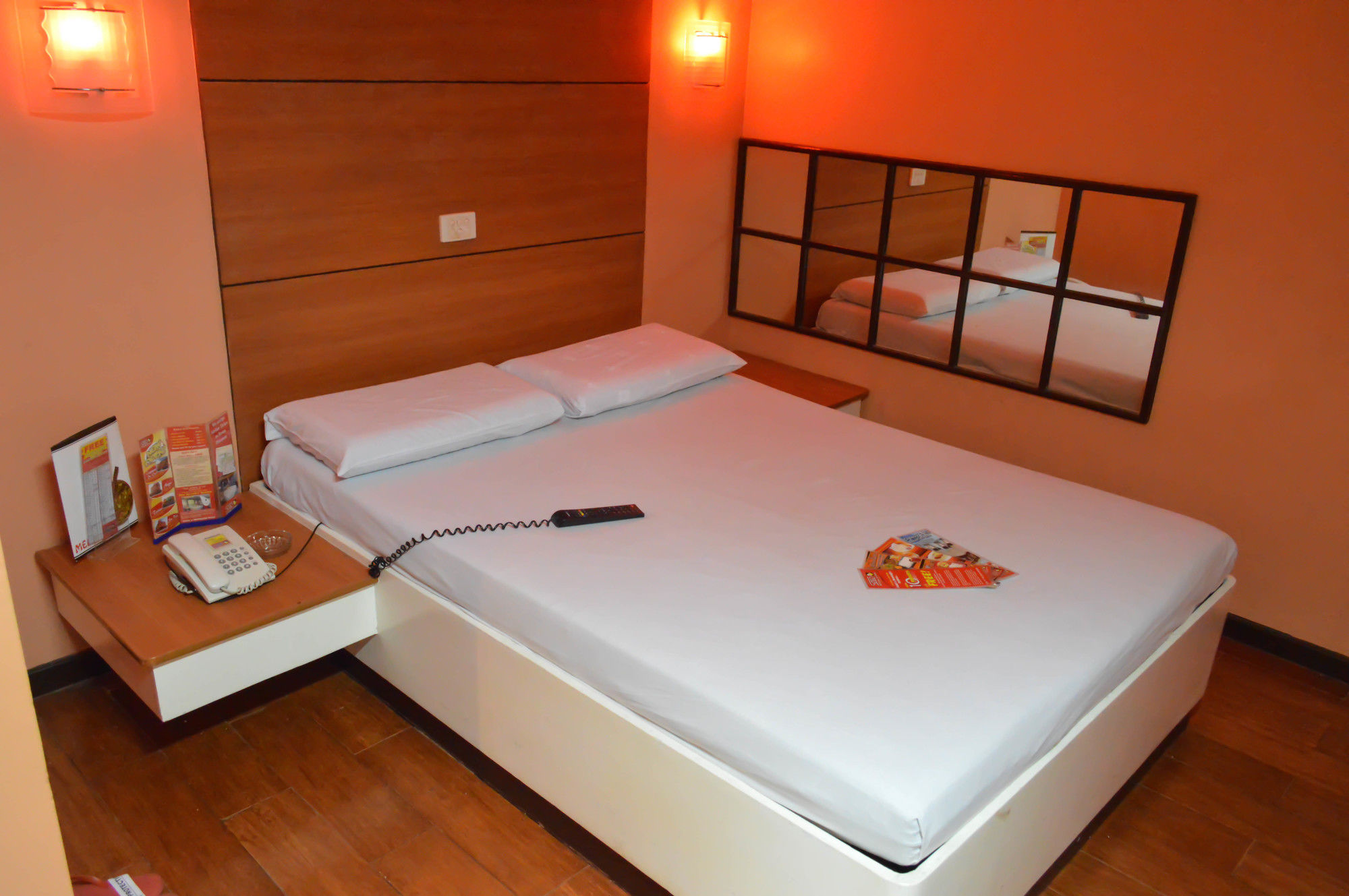 Фото Hotel Sogo Avenida