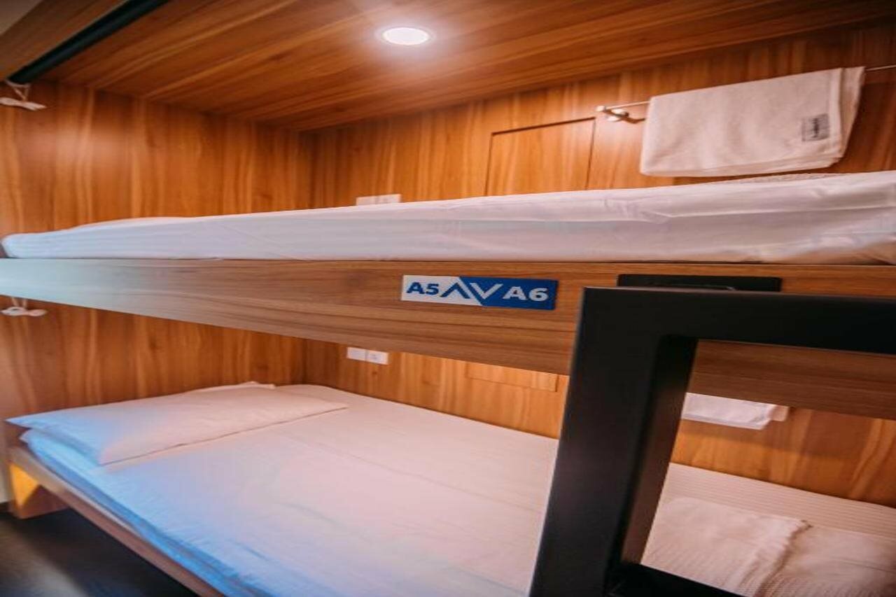 Фото Bluewaters Pods 38 Hongkong St - Hostel