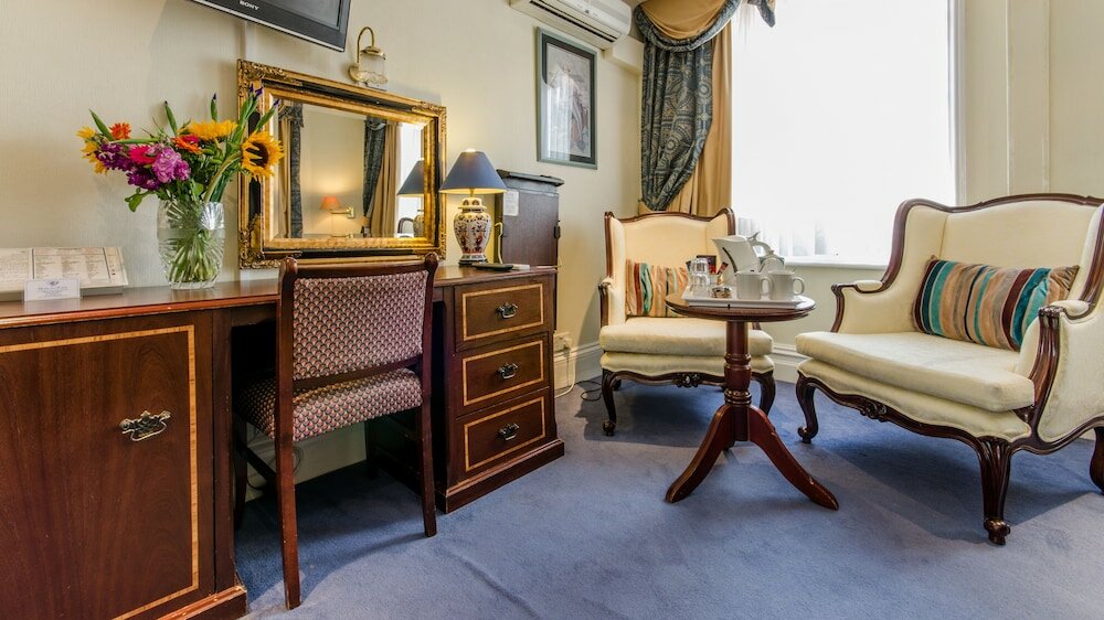 Фото Hotel La Place