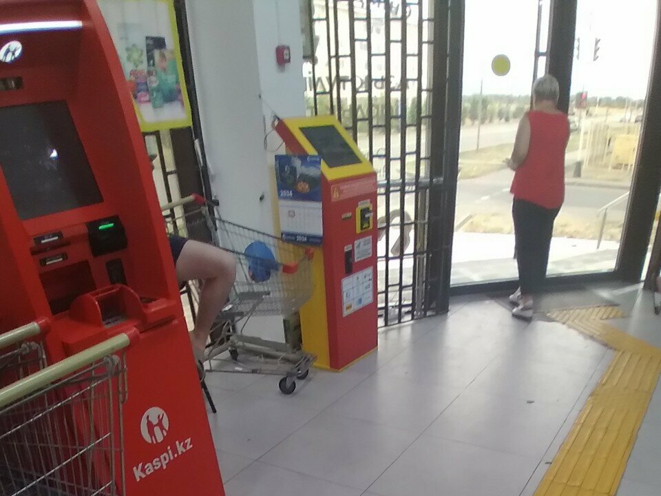 Payment terminal Qiwi, Taldikorgan, photo