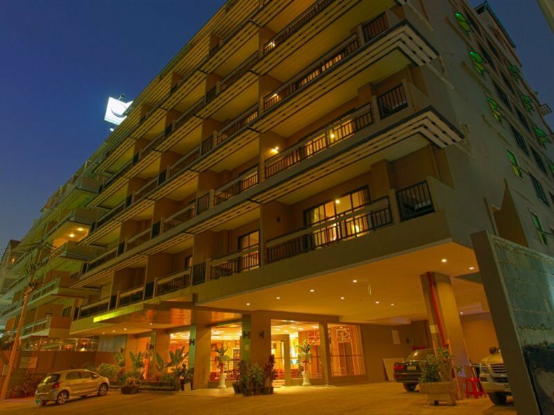 Фото Pattaya Loft Hotel