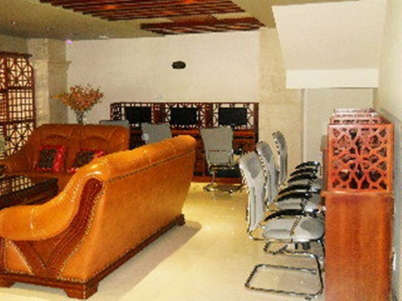 Фото Au Lac Charner Hotel