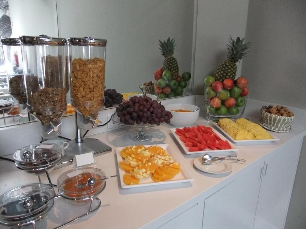 Фото Lisbon San Bento Hotel