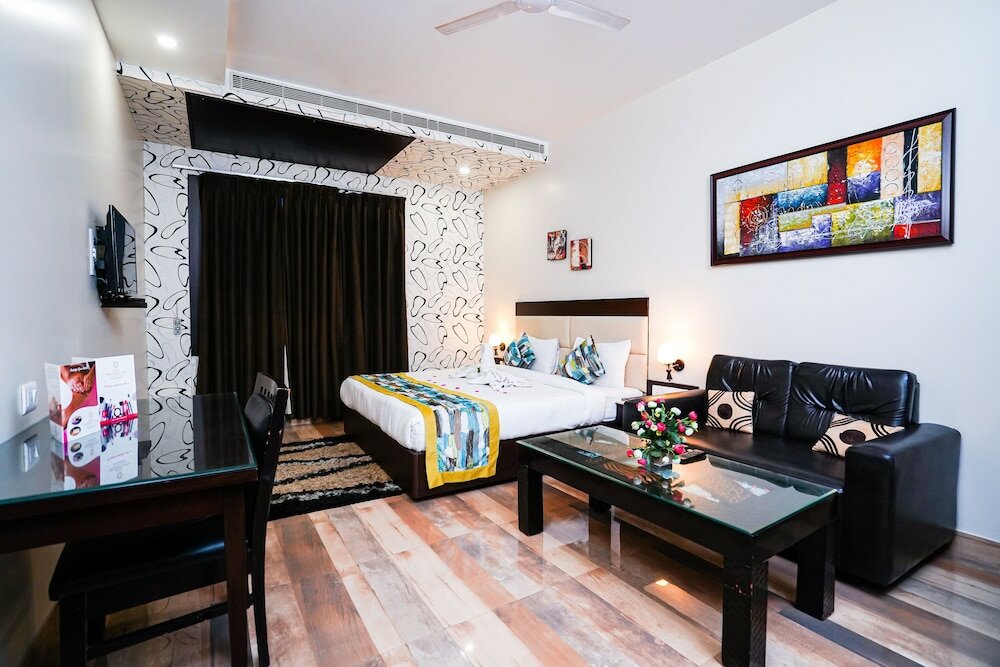 Фото Отель The Golden Apple