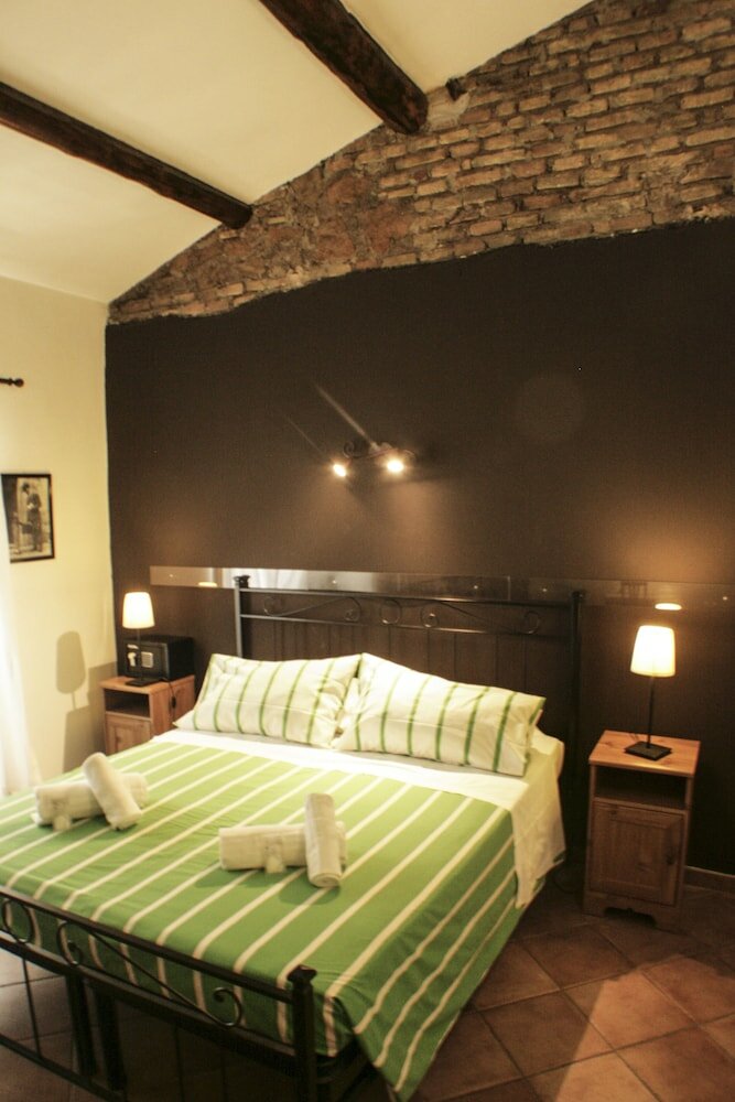 Фото Sixtythree Guesthouse