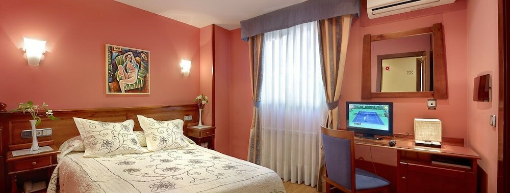 Фото Hotel Villalegre