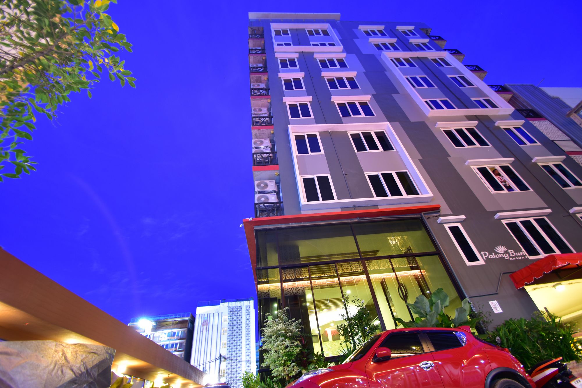 Фото Patong Buri Resort