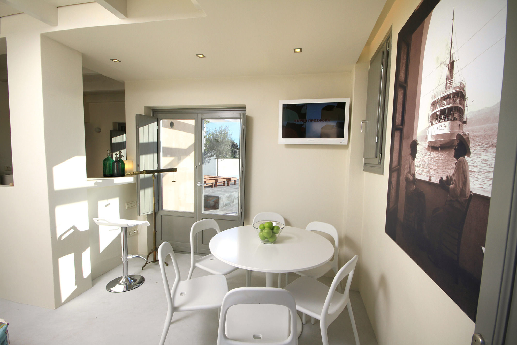 Фото 270 Oia's View