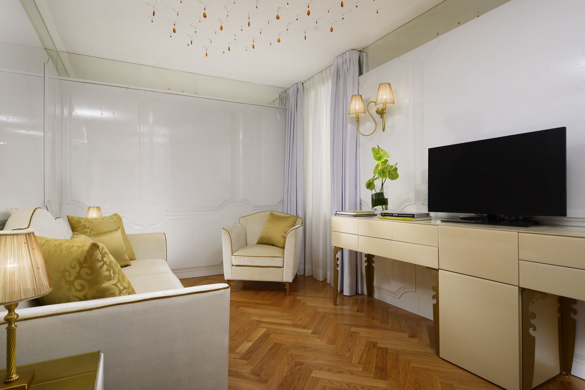 Фото Lifestyle Suites Rome