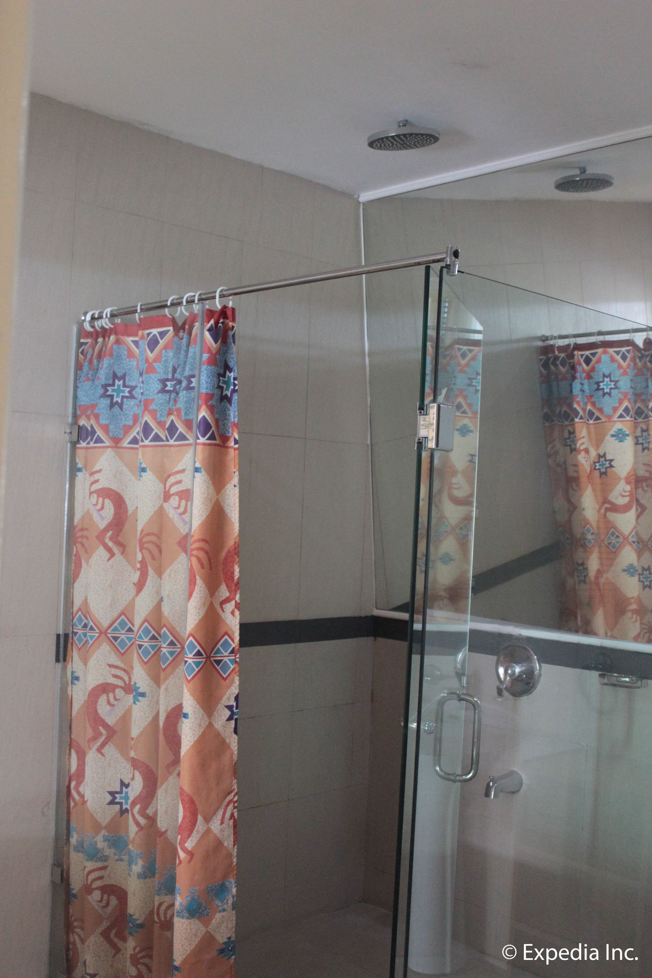 Фото Wild Orchid Beach Resort