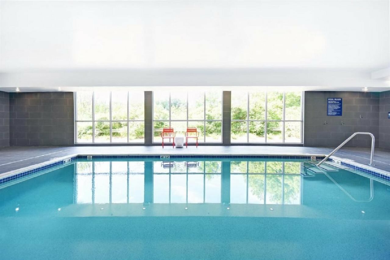 Фото Tru by Hilton Grand Rapids Airport